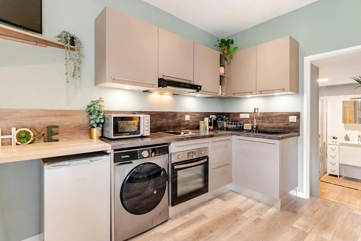 Studio Renove Au Calme Proche De Geneve Beaumont